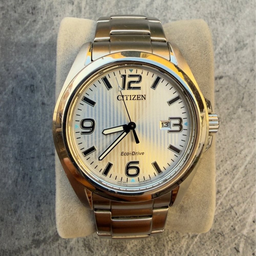 Citizen Eco-Drive J810 100M esfera plata con caja