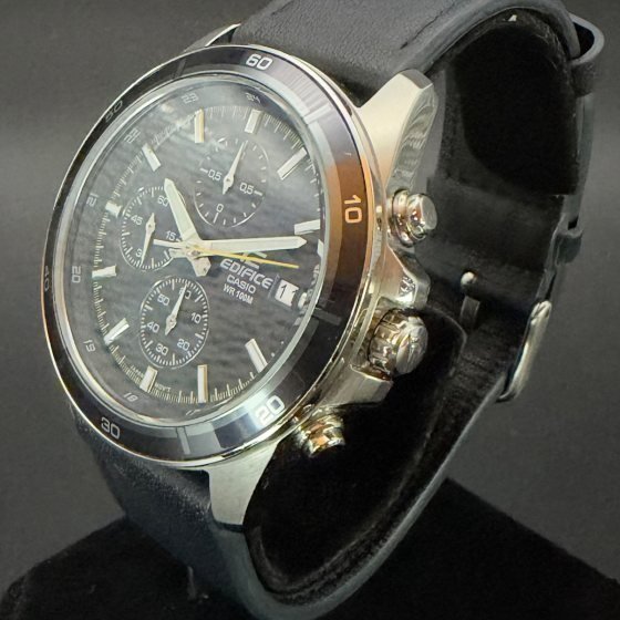 Casio Edifice EFR-526L-2CVUEF cronógrafo — segunda foto